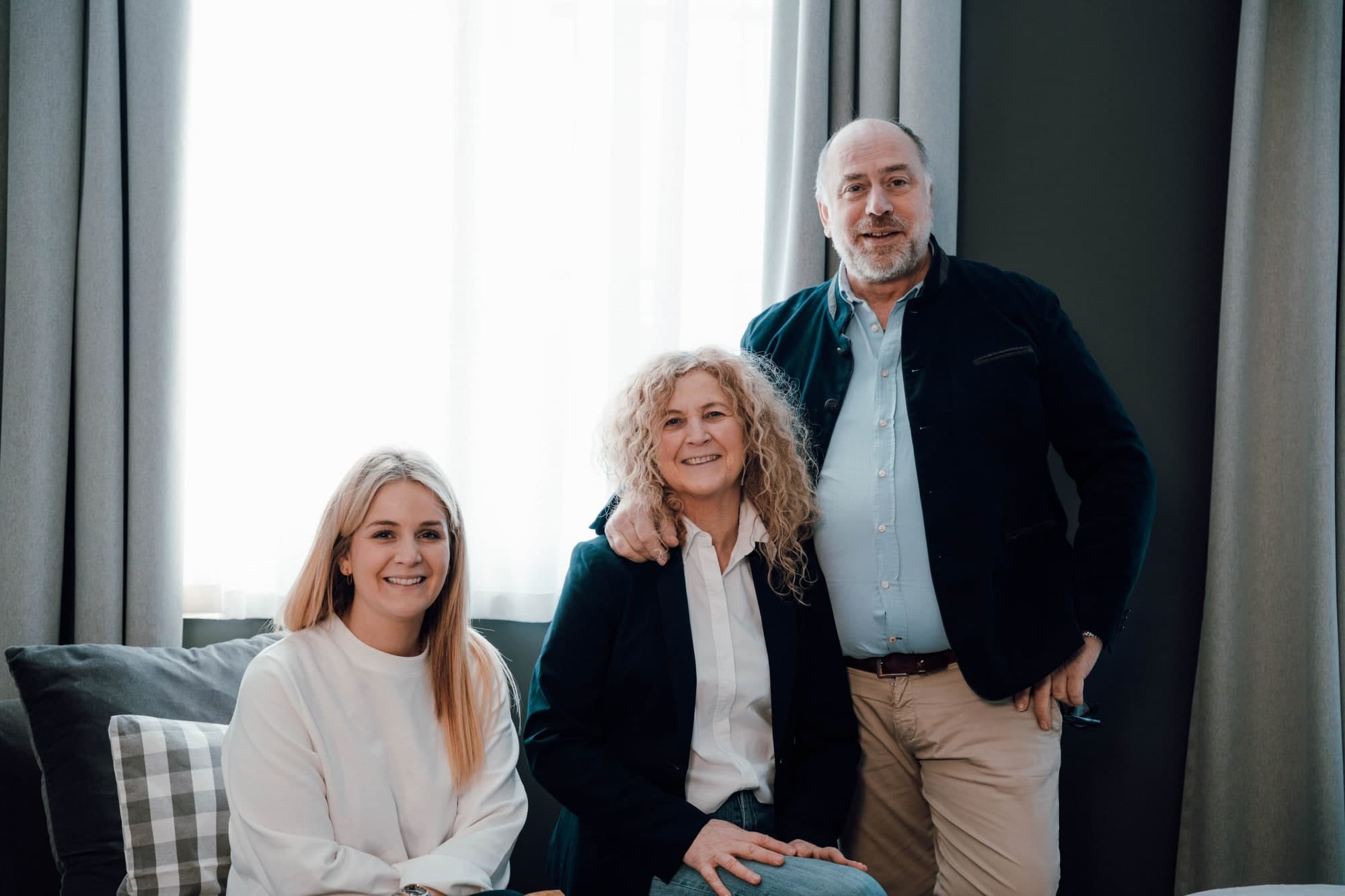 Wie zit er achter Villa Dolce?